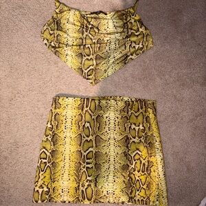 Missguided Yellow Snake Print Crop Top